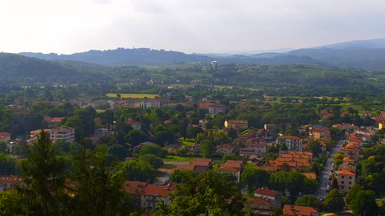 Nova Gorica i Gorica: Prekrasan Pogled iz Franjevačkog Samostana Kostanjevica
