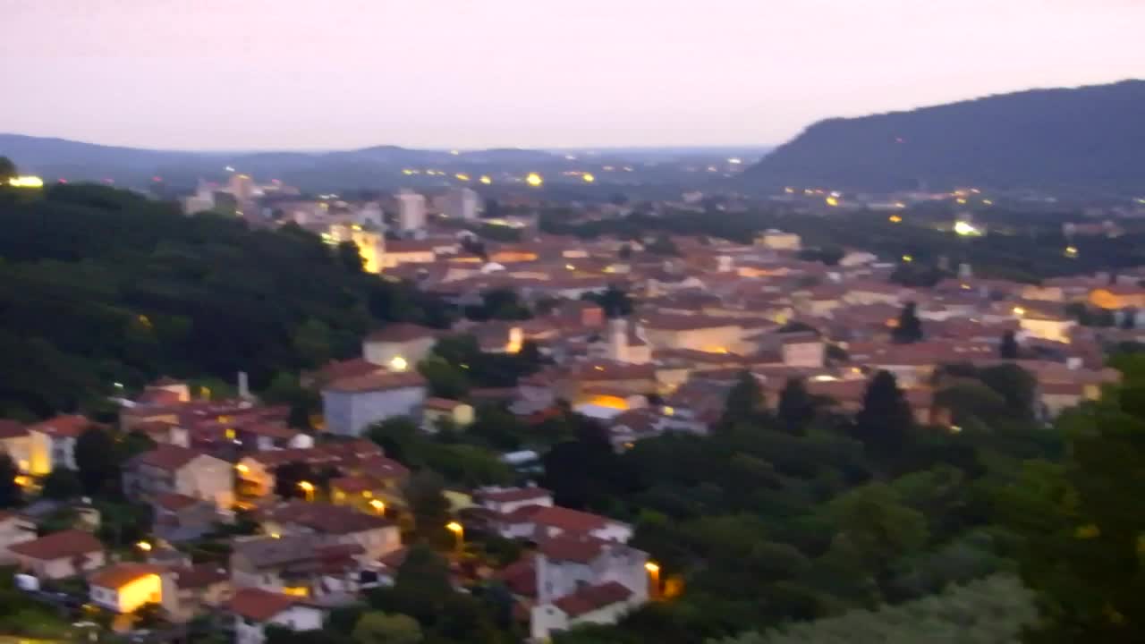 Nova Gorica y Gorizia: Impresionantes Vistas desde el Monasterio Franciscano de Kostanjevica