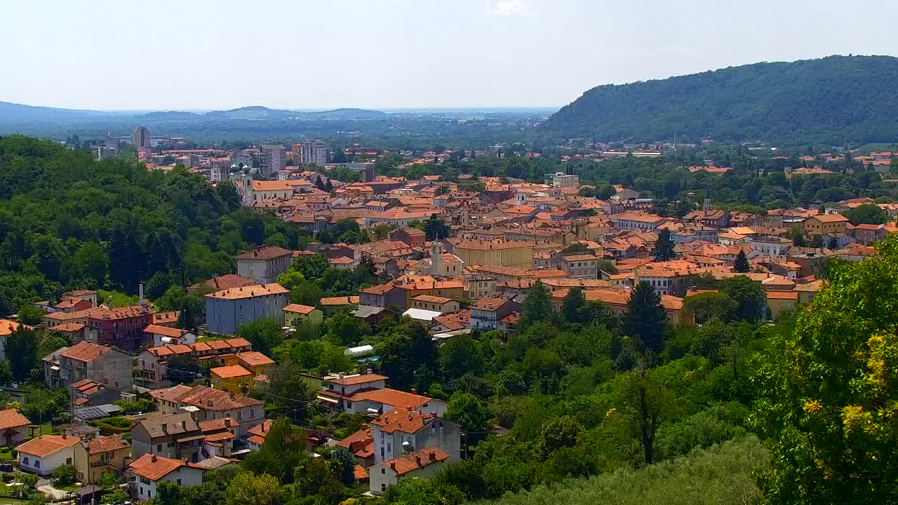 Nova Gorica i Gorica: Prekrasan Pogled iz Franjevačkog Samostana Kostanjevica