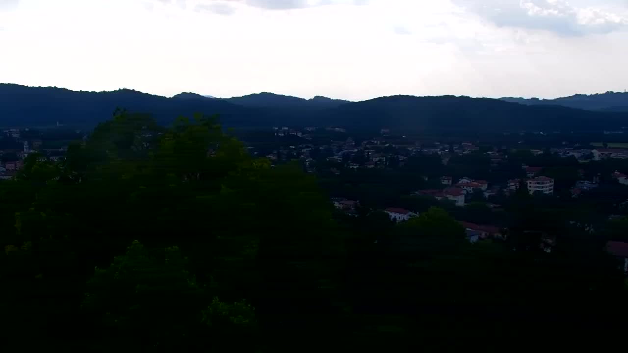 Nova Gorica i Gorica: Prekrasan Pogled iz Franjevačkog Samostana Kostanjevica