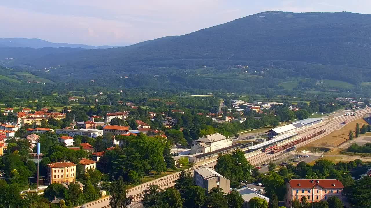 Nova Gorica e Gorizia: Panorama Mozzafiato dal Convento Francescano di Castagnevizza