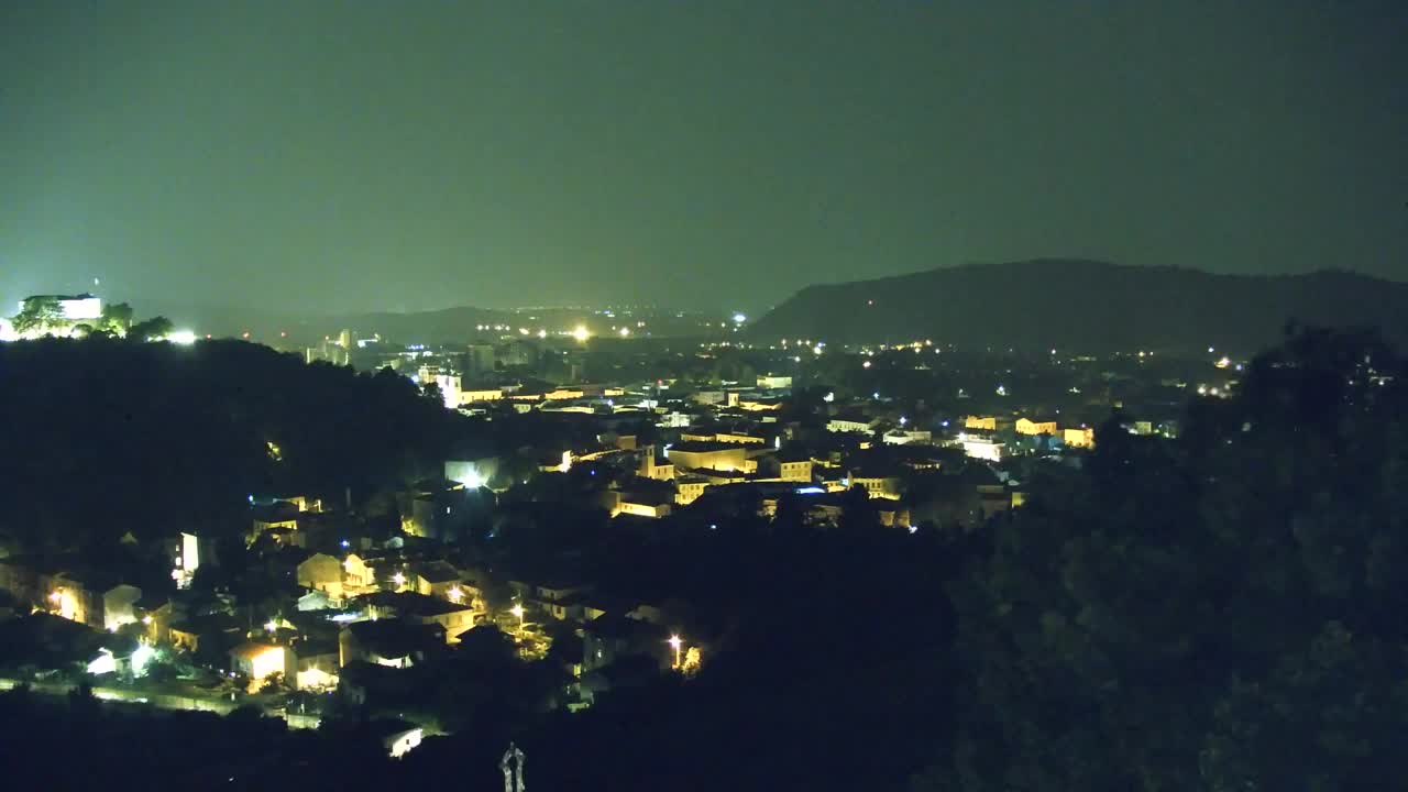 Nova Gorica e Gorizia: Panorama Mozzafiato dal Convento Francescano di Castagnevizza