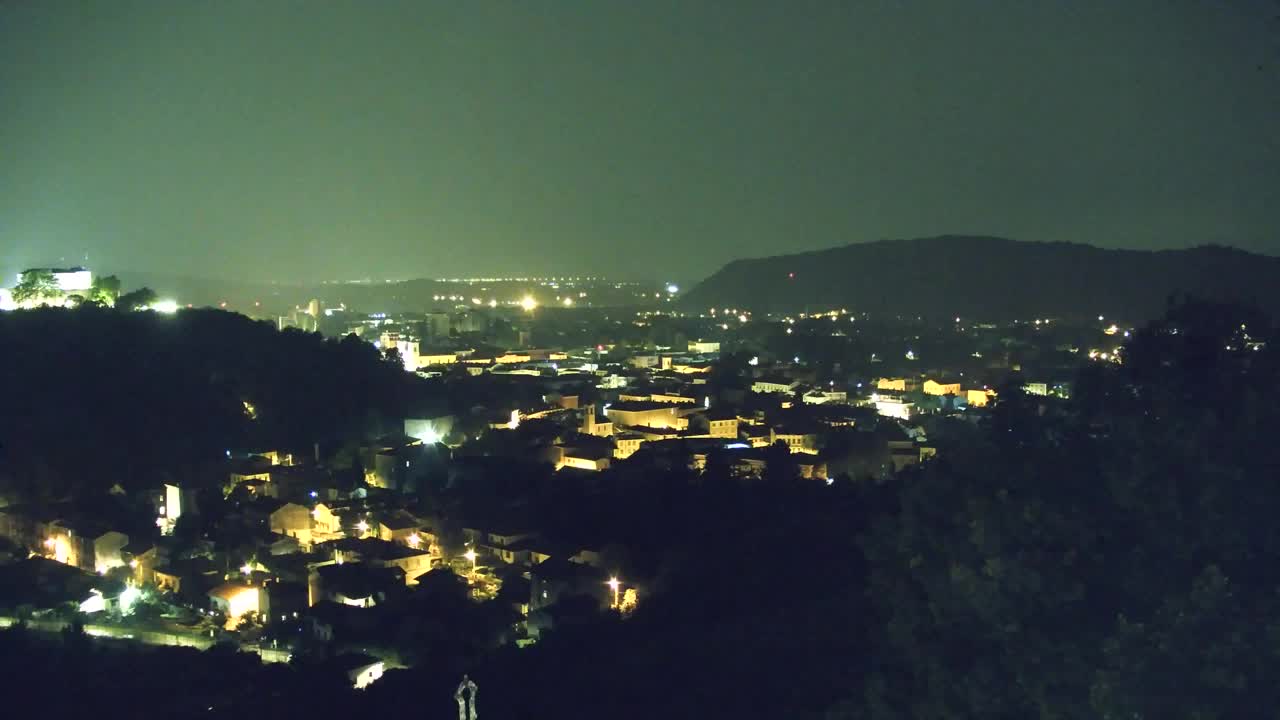 Nova Gorica e Gorizia: Panorama Mozzafiato dal Convento Francescano di Castagnevizza