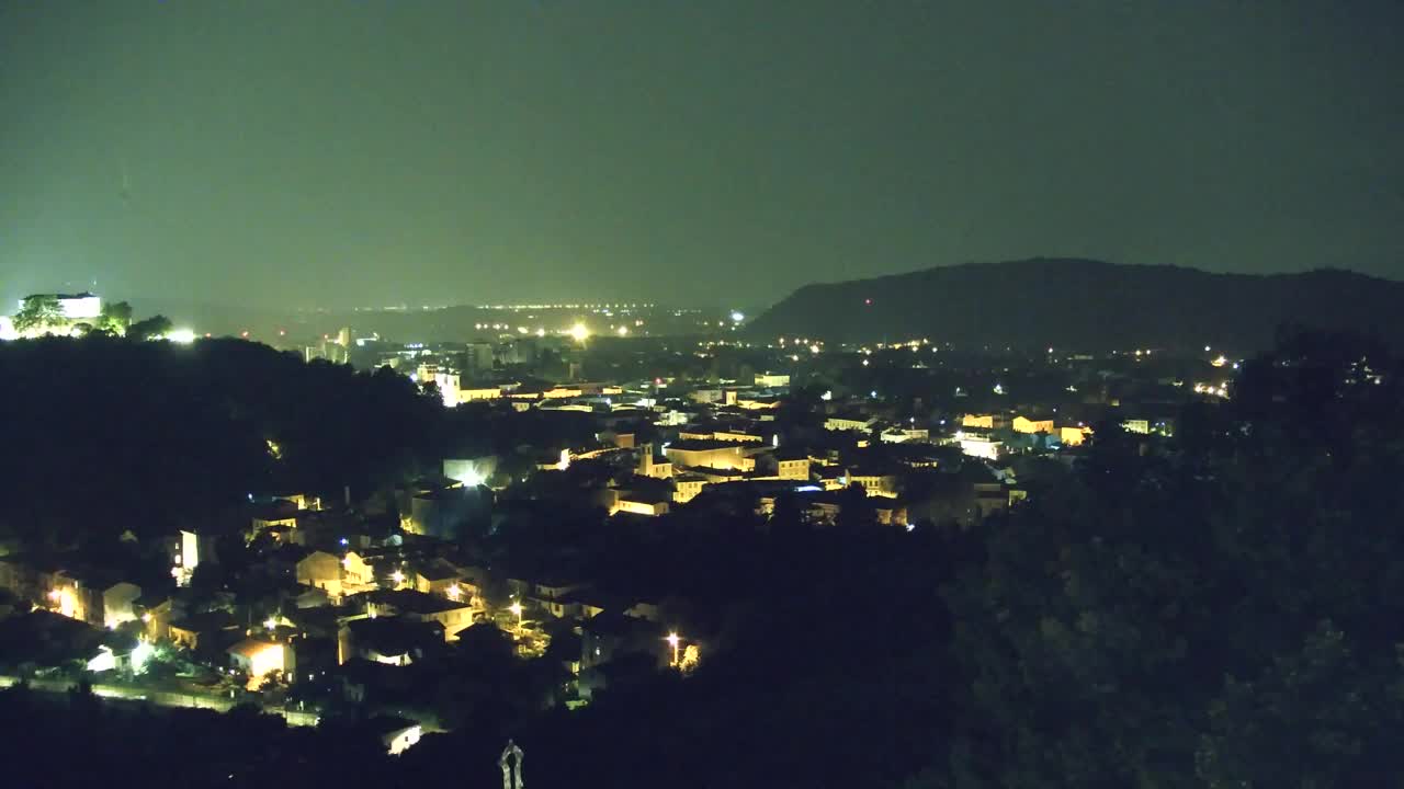 Nova Gorica e Gorizia: Panorama Mozzafiato dal Convento Francescano di Castagnevizza