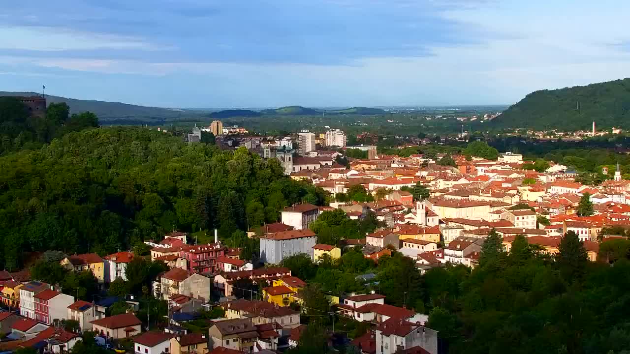 Nova Gorica y Gorizia: Impresionantes Vistas desde el Monasterio Franciscano de Kostanjevica