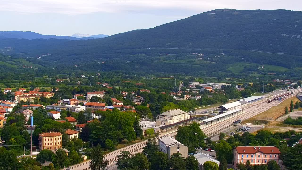 Nova Gorica e Gorizia: Panorama Mozzafiato dal Convento Francescano di Castagnevizza