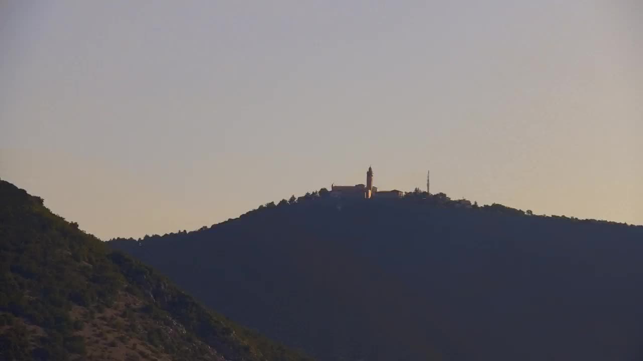Nova Gorica y Gorizia: Impresionantes Vistas desde el Monasterio Franciscano de Kostanjevica