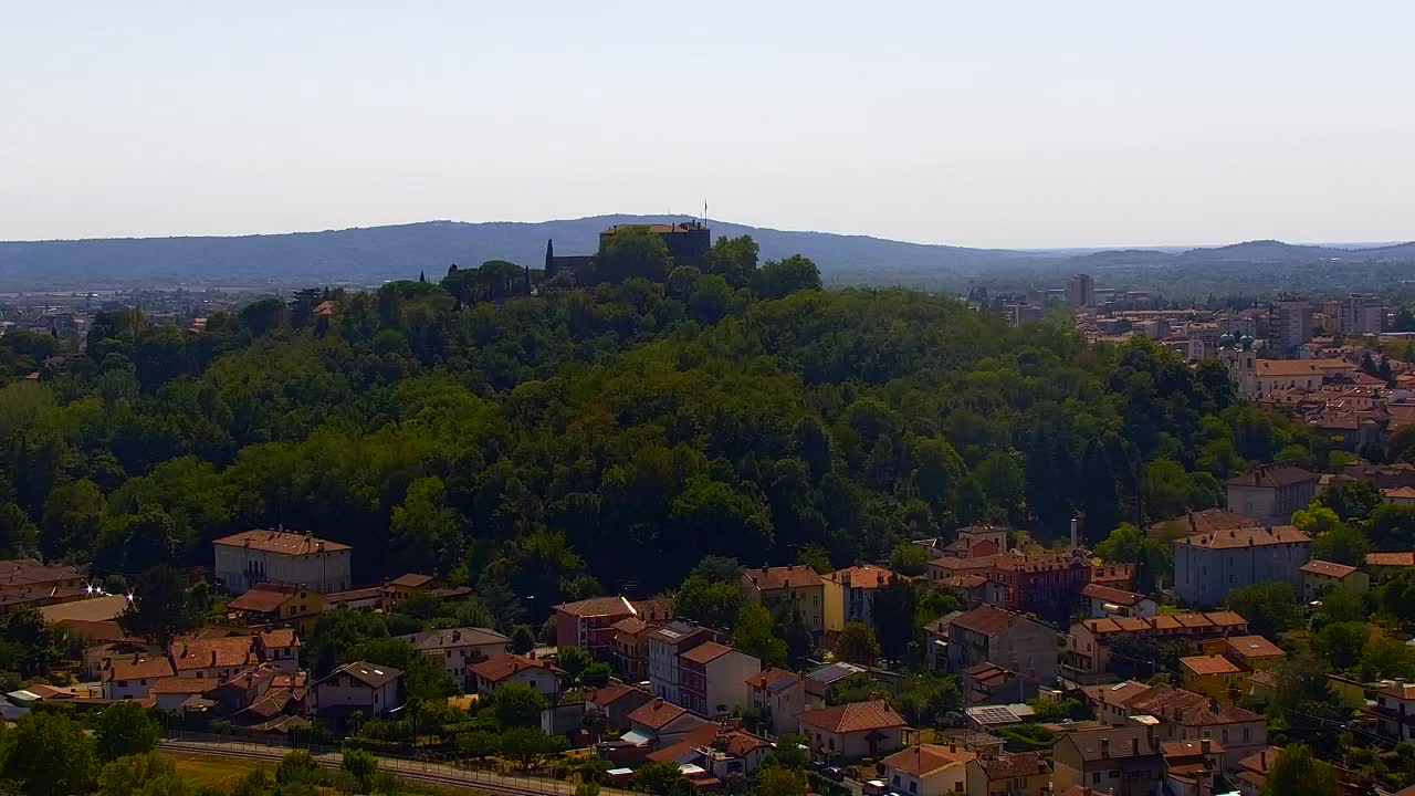 Nova Gorica y Gorizia: Impresionantes Vistas desde el Monasterio Franciscano de Kostanjevica