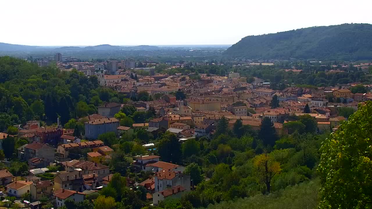 Nova Gorica e Gorizia: Panorama Mozzafiato dal Convento Francescano di Castagnevizza