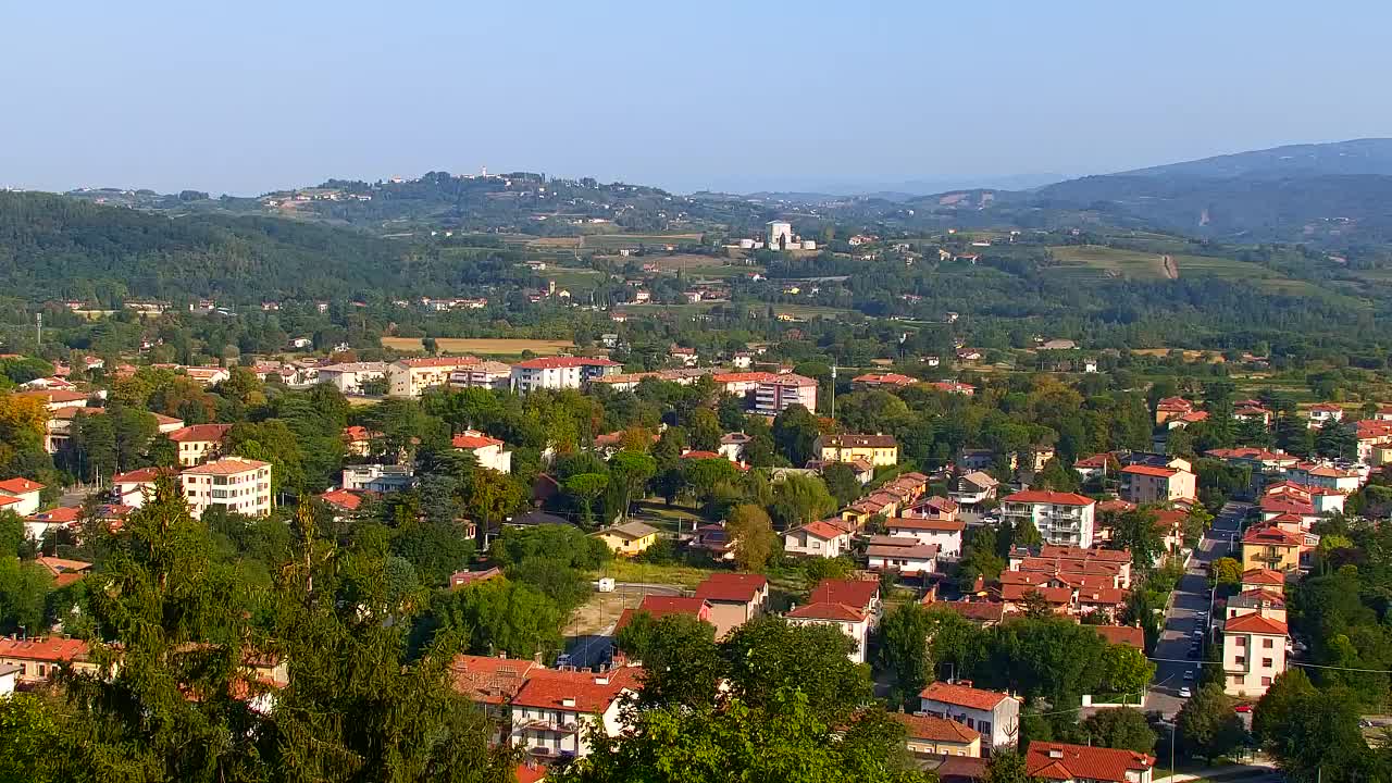 Nova Gorica i Gorica: Prekrasan Pogled iz Franjevačkog Samostana Kostanjevica