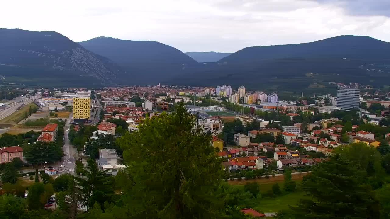 Nova Gorica i Gorica: Prekrasan Pogled iz Franjevačkog Samostana Kostanjevica