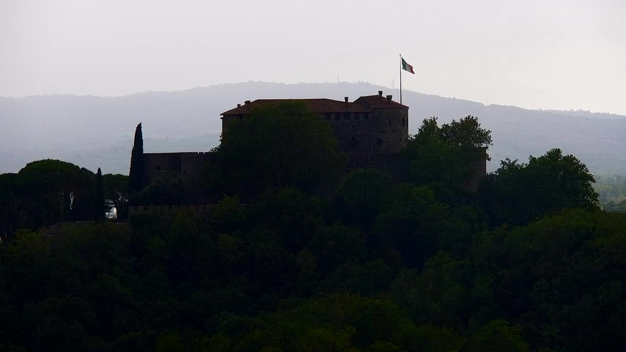 Nova Gorica y Gorizia: Impresionantes Vistas desde el Monasterio Franciscano de Kostanjevica