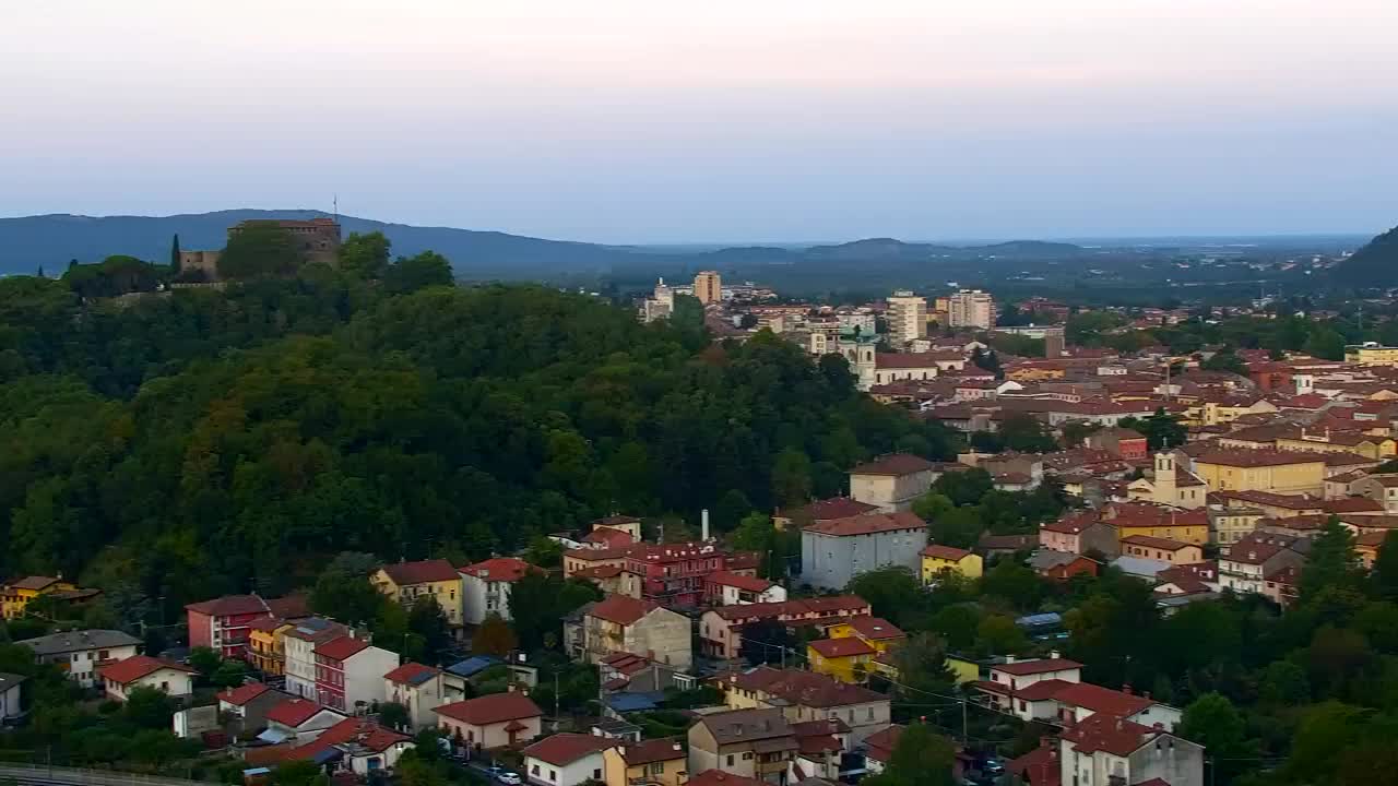 Nova Gorica und Görz: Atemberaubende Aussicht vom Franziskanerkloster Kostanjevica
