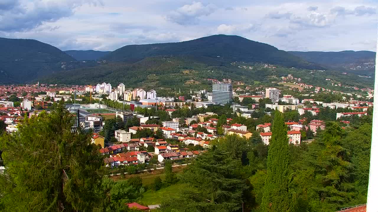 Nova Gorica e Gorizia: Panorama Mozzafiato dal Convento Francescano di Castagnevizza