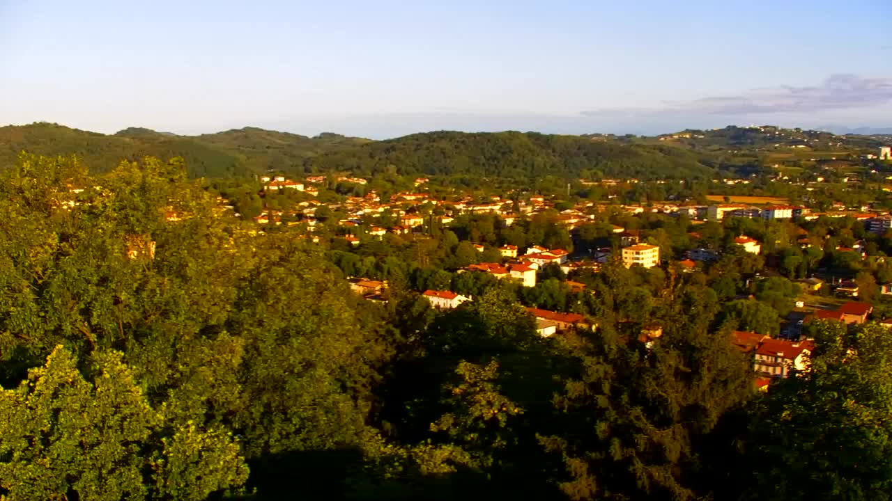 Nova Gorica e Gorizia: Panorama Mozzafiato dal Convento Francescano di Castagnevizza