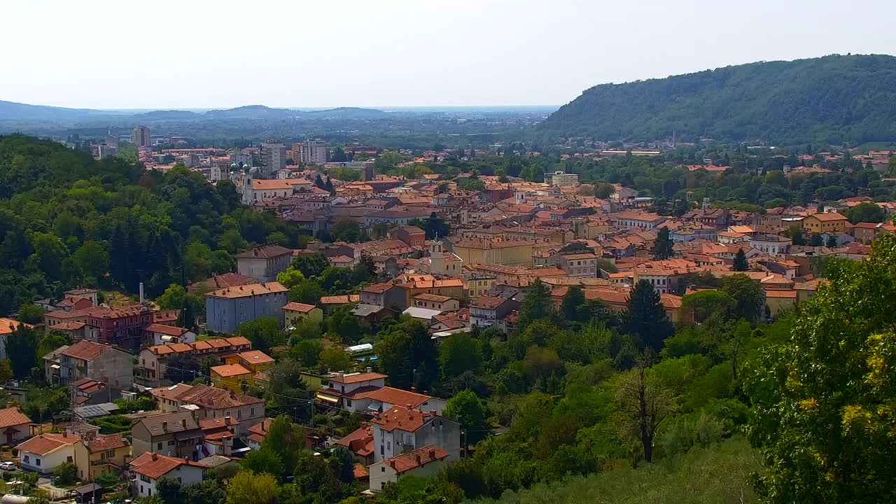 Nova Gorica y Gorizia: Impresionantes Vistas desde el Monasterio Franciscano de Kostanjevica