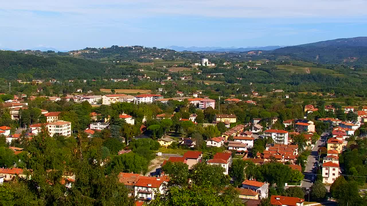 Nova Gorica e Gorizia: Panorama Mozzafiato dal Convento Francescano di Castagnevizza