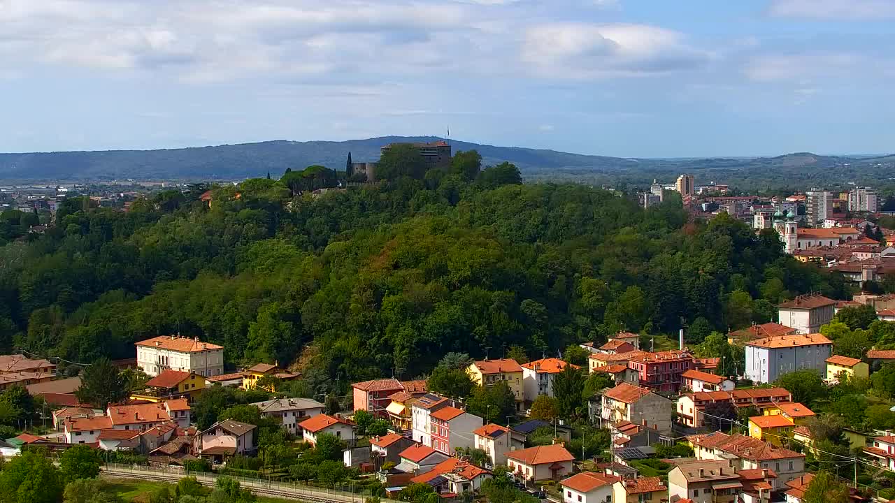 Nova Gorica y Gorizia: Impresionantes Vistas desde el Monasterio Franciscano de Kostanjevica