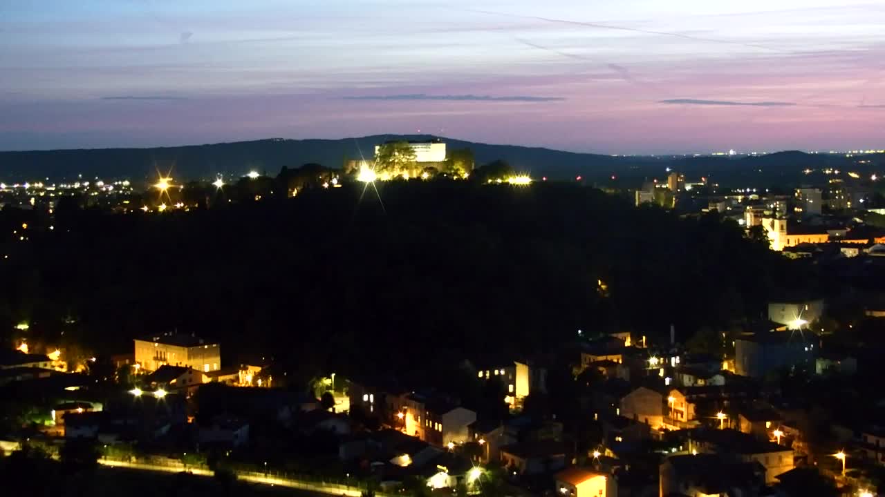 Nova Gorica e Gorizia: Panorama Mozzafiato dal Convento Francescano di Castagnevizza