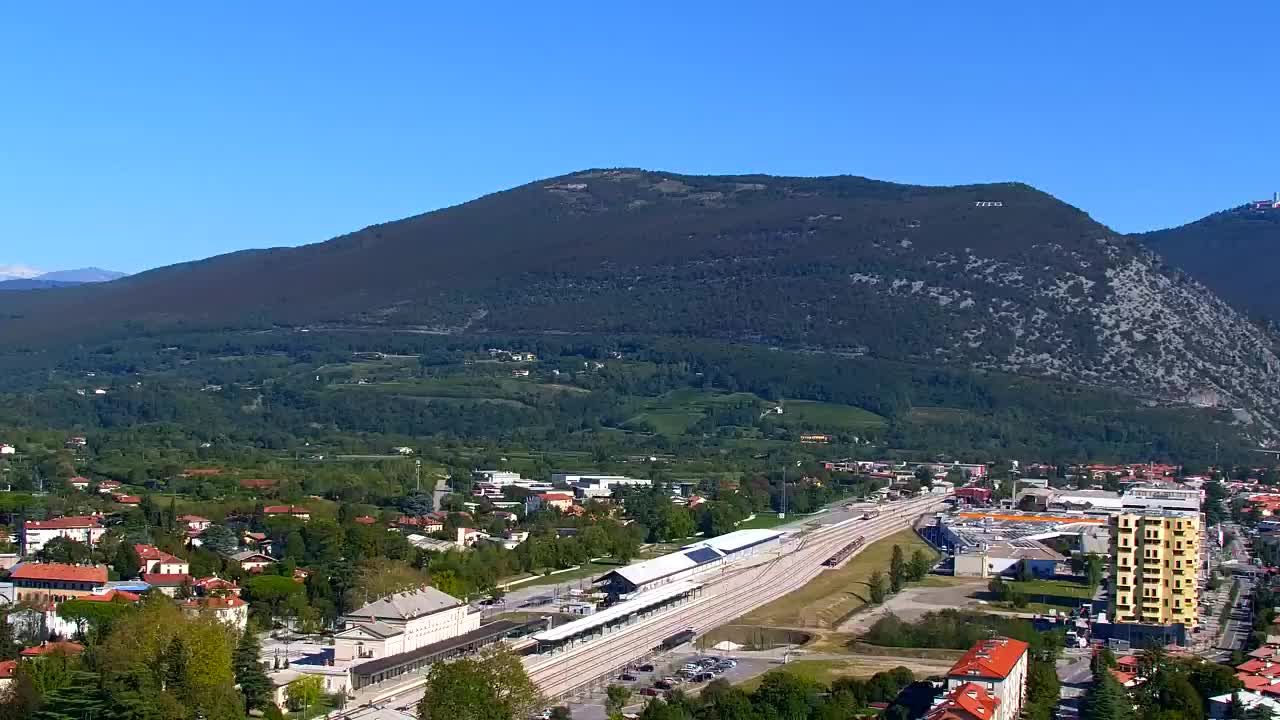Nova Gorica y Gorizia: Impresionantes Vistas desde el Monasterio Franciscano de Kostanjevica