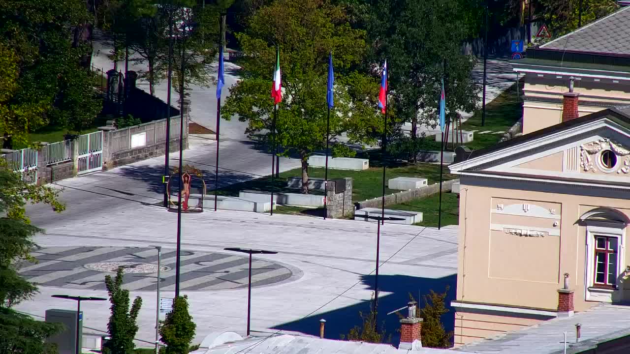 Nova Gorica e Gorizia: Panorama Mozzafiato dal Convento Francescano di Castagnevizza