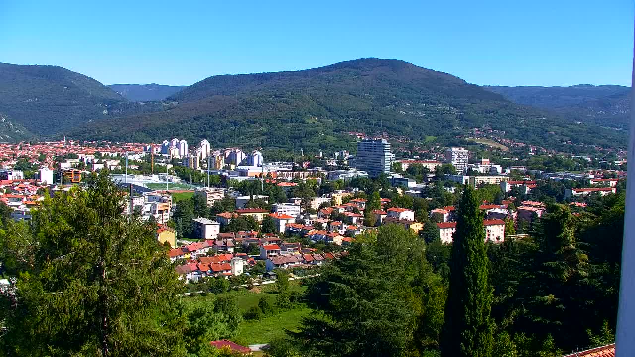 Nova Gorica e Gorizia: Panorama Mozzafiato dal Convento Francescano di Castagnevizza