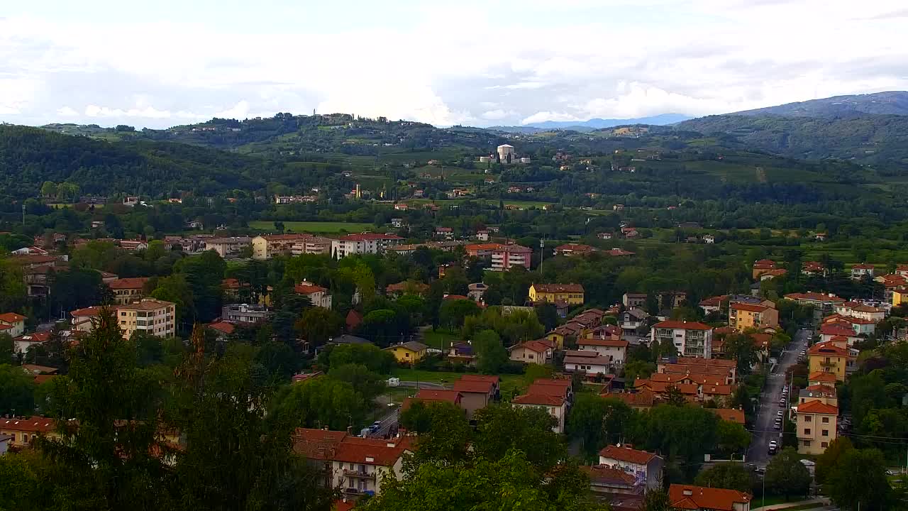 Nova Gorica und Görz: Atemberaubende Aussicht vom Franziskanerkloster Kostanjevica