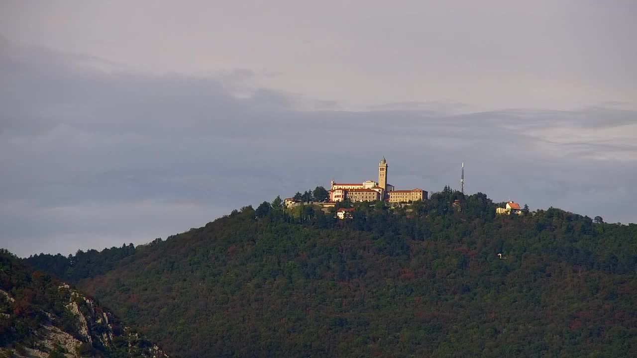 Nova Gorica und Görz: Atemberaubende Aussicht vom Franziskanerkloster Kostanjevica