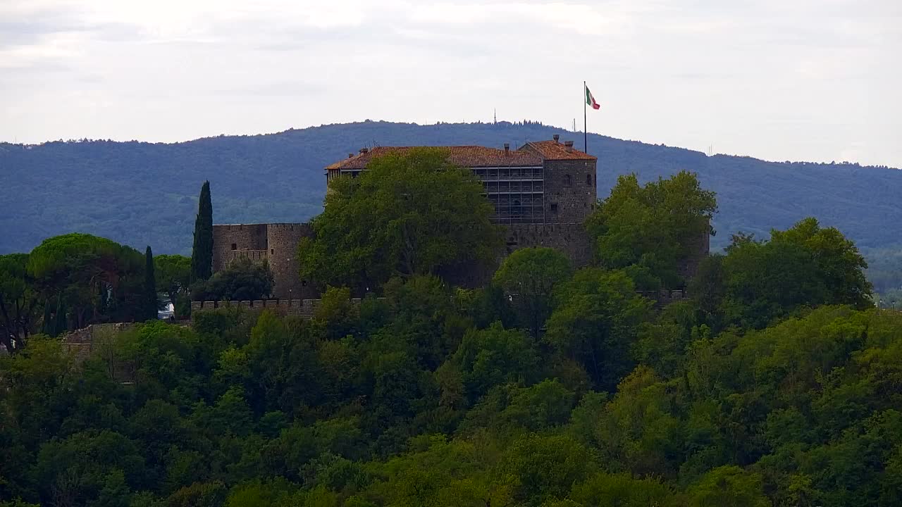 Nova Gorica y Gorizia: Impresionantes Vistas desde el Monasterio Franciscano de Kostanjevica