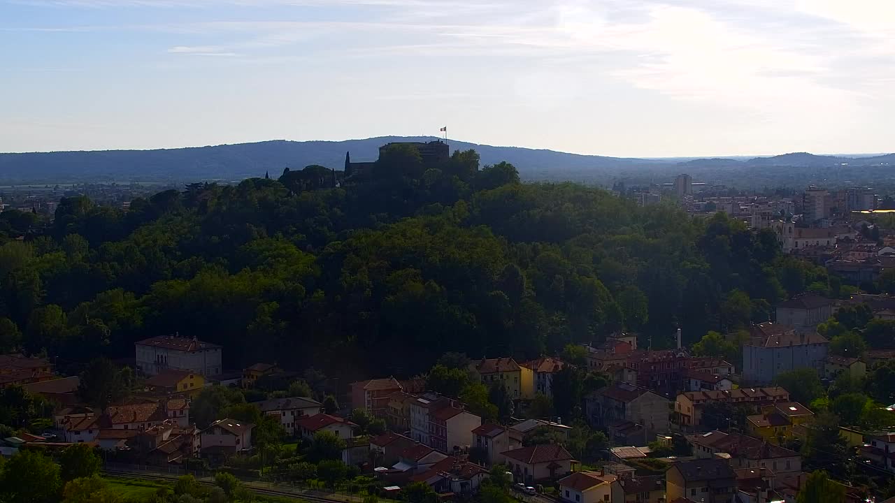 Nova Gorica e Gorizia: Panorama Mozzafiato dal Convento Francescano di Castagnevizza