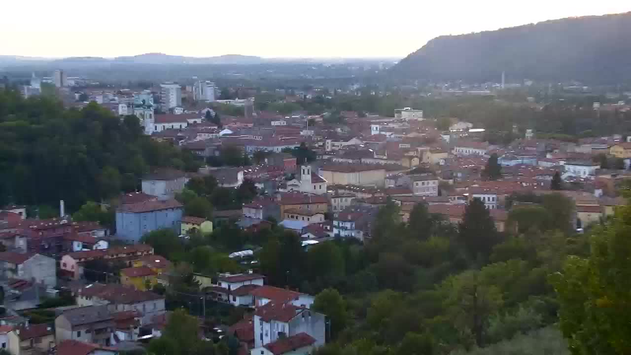 Nova Gorica und Görz: Atemberaubende Aussicht vom Franziskanerkloster Kostanjevica