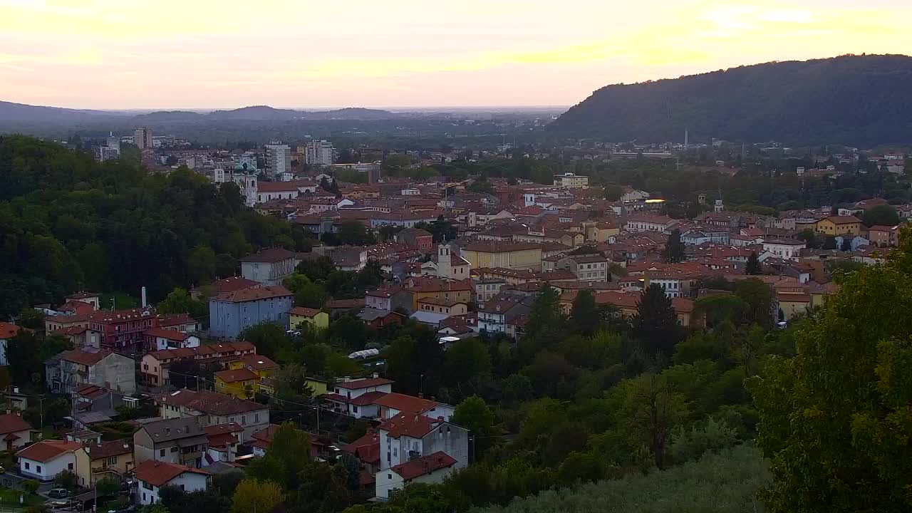 Nova Gorica und Görz: Atemberaubende Aussicht vom Franziskanerkloster Kostanjevica