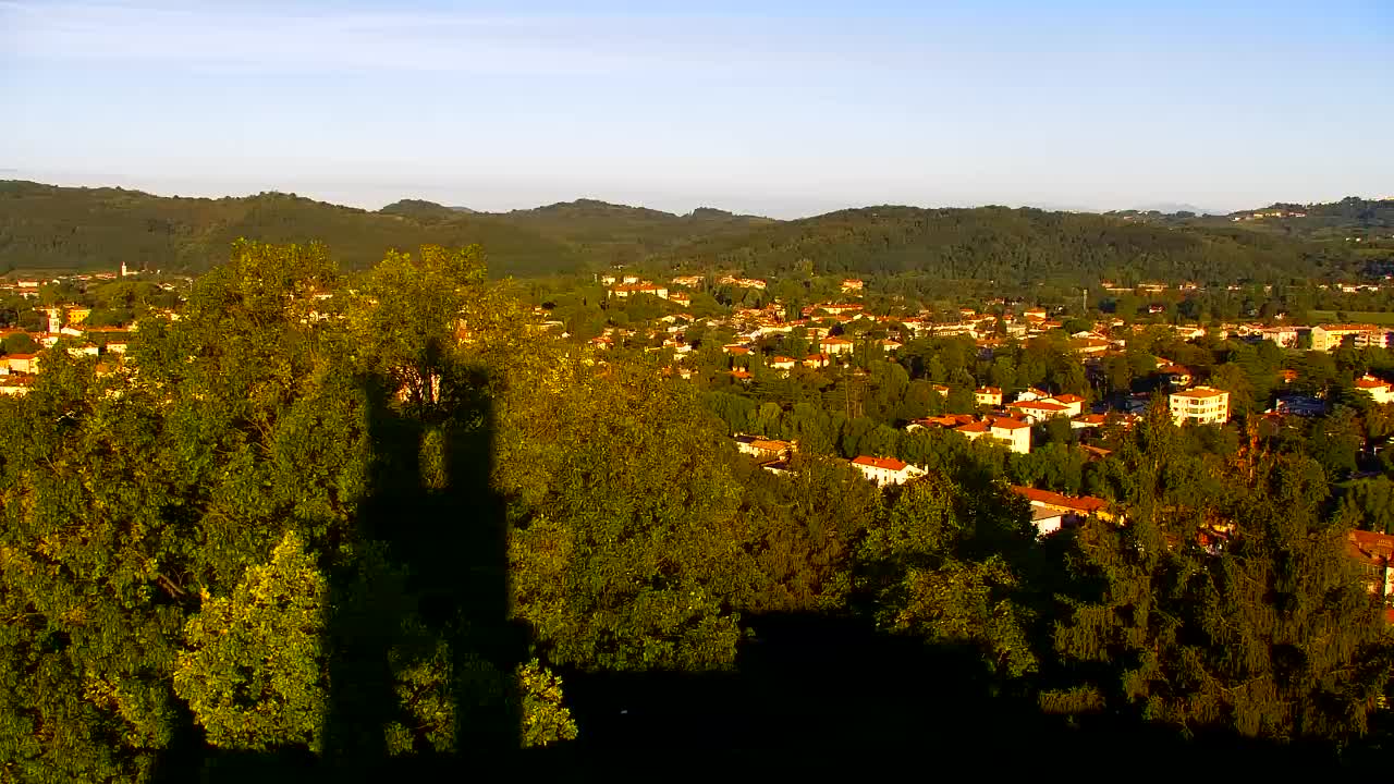 Nova Gorica e Gorizia: Panorama Mozzafiato dal Convento Francescano di Castagnevizza