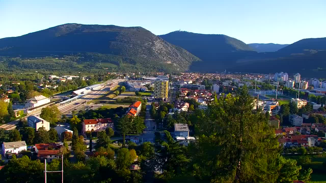 Nova Gorica e Gorizia: Panorama Mozzafiato dal Convento Francescano di Castagnevizza