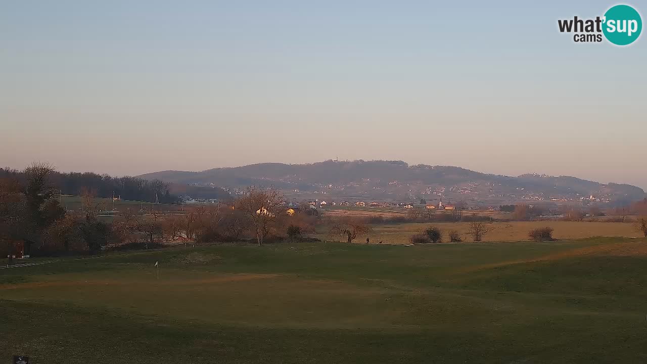 Spletne kamera  Golf Grad Otočec – Terme Krka