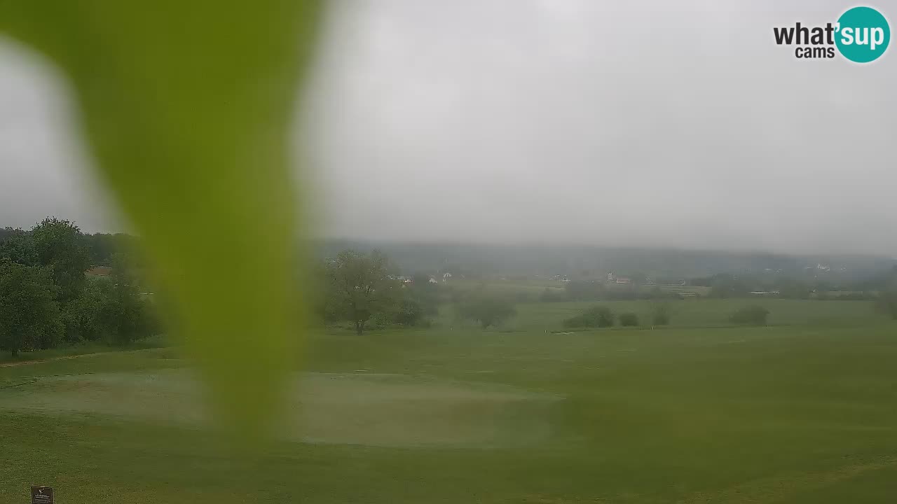 Doživite predivne poglede na Golf Grad Otočec uz web kameru – Terme Krka
