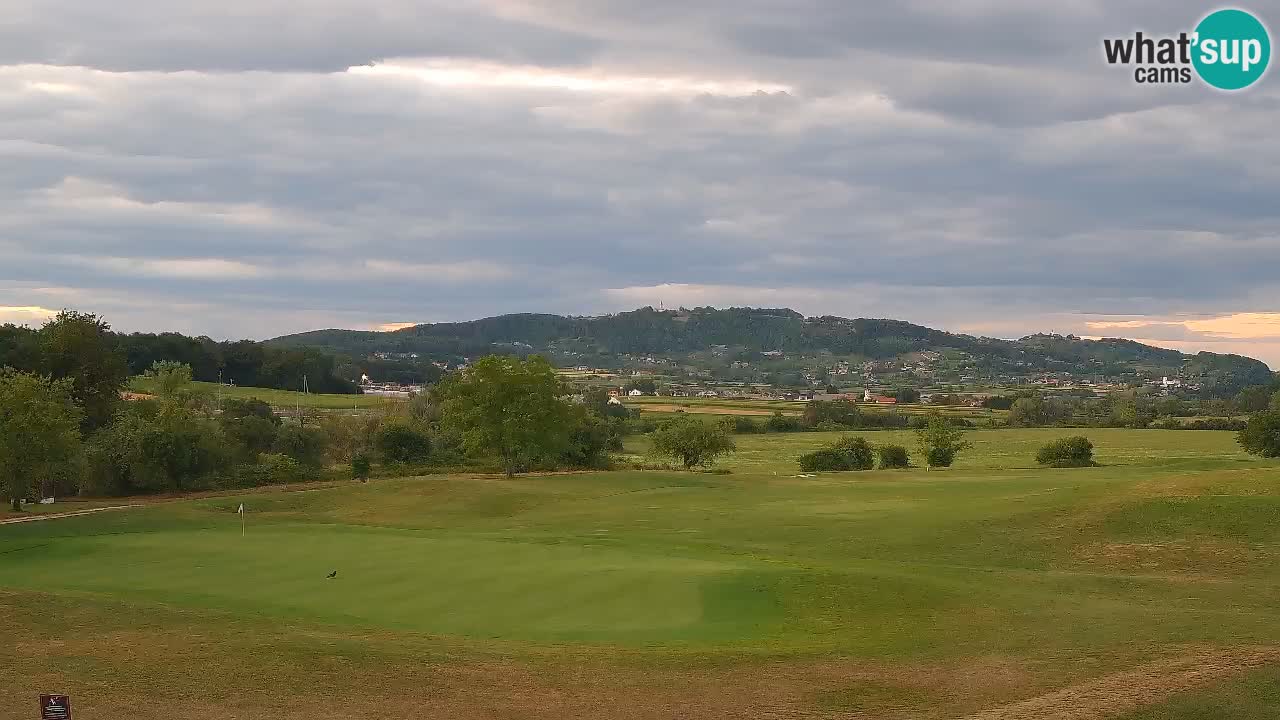 Spletne kamera  Golf Grad Otočec – Terme Krka