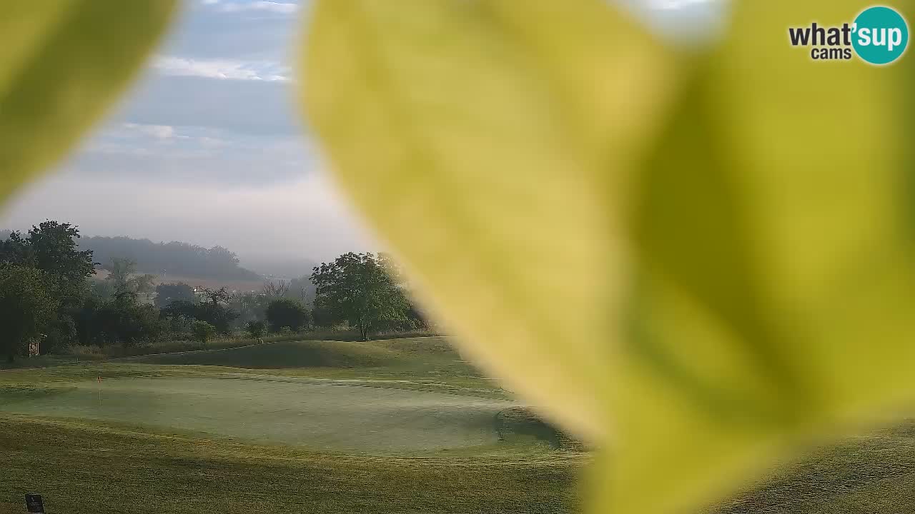 Spletne kamera Golf Grad Otočec – Terme Krka