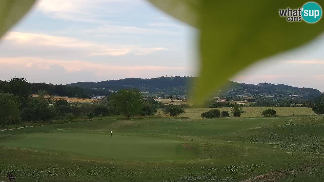 Doživite predivne poglede na Golf Grad Otočec uz web kameru – Terme Krka