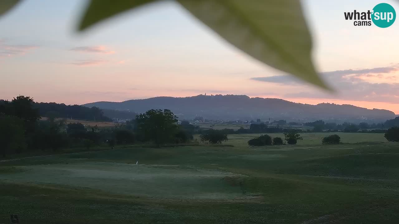 Doživite predivne poglede na Golf Grad Otočec uz web kameru – Terme Krka