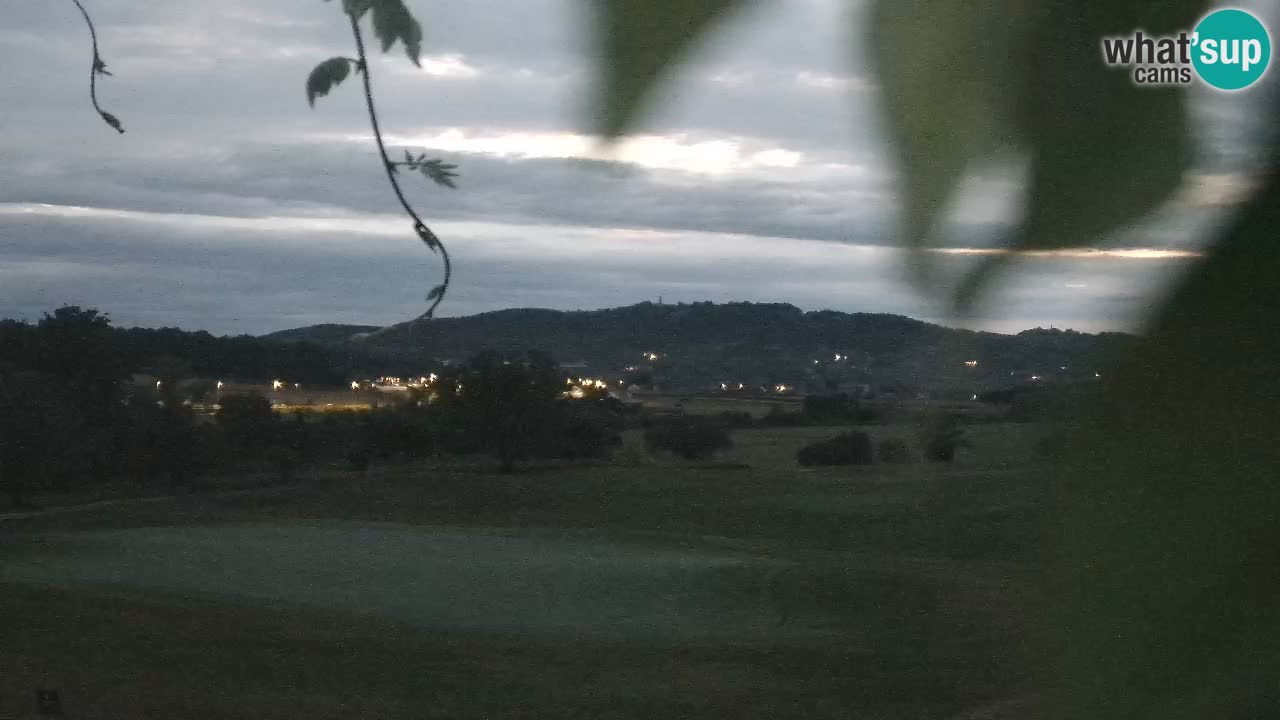 Doživite predivne poglede na Golf Grad Otočec uz web kameru – Terme Krka