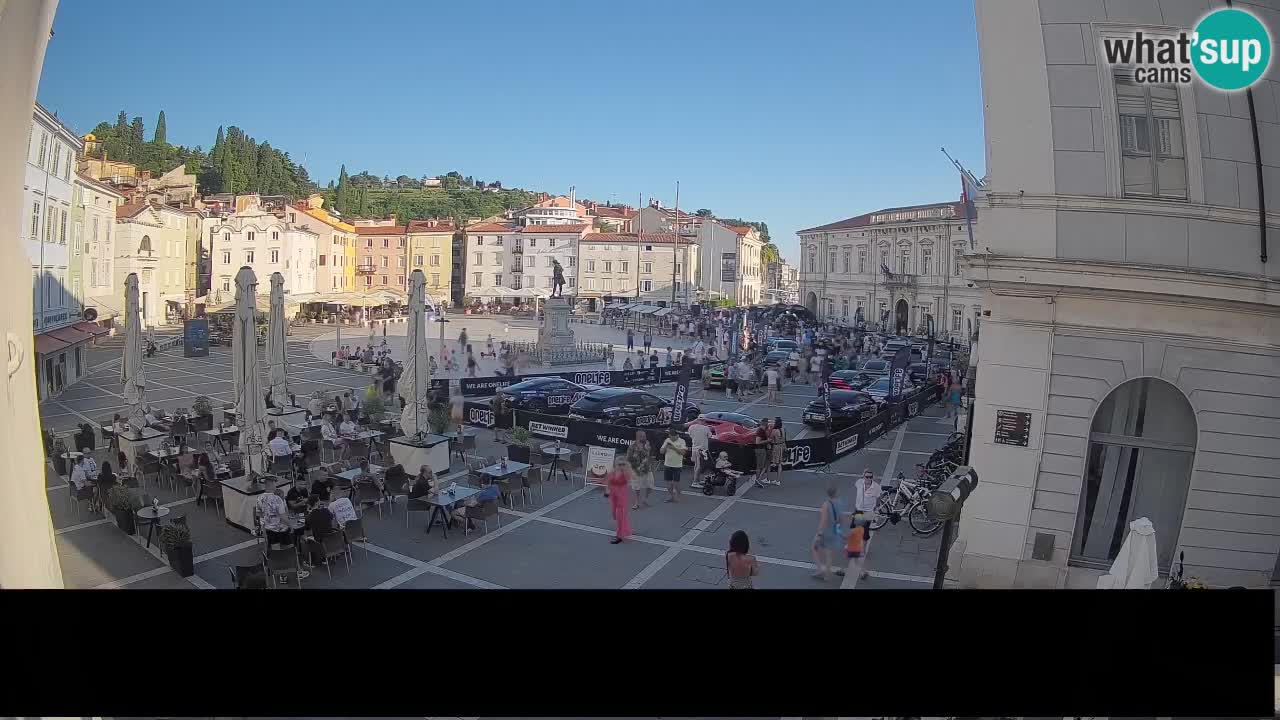 Webcam Piran Tartini-Platz – Liveblick von der Mestna Kavarna