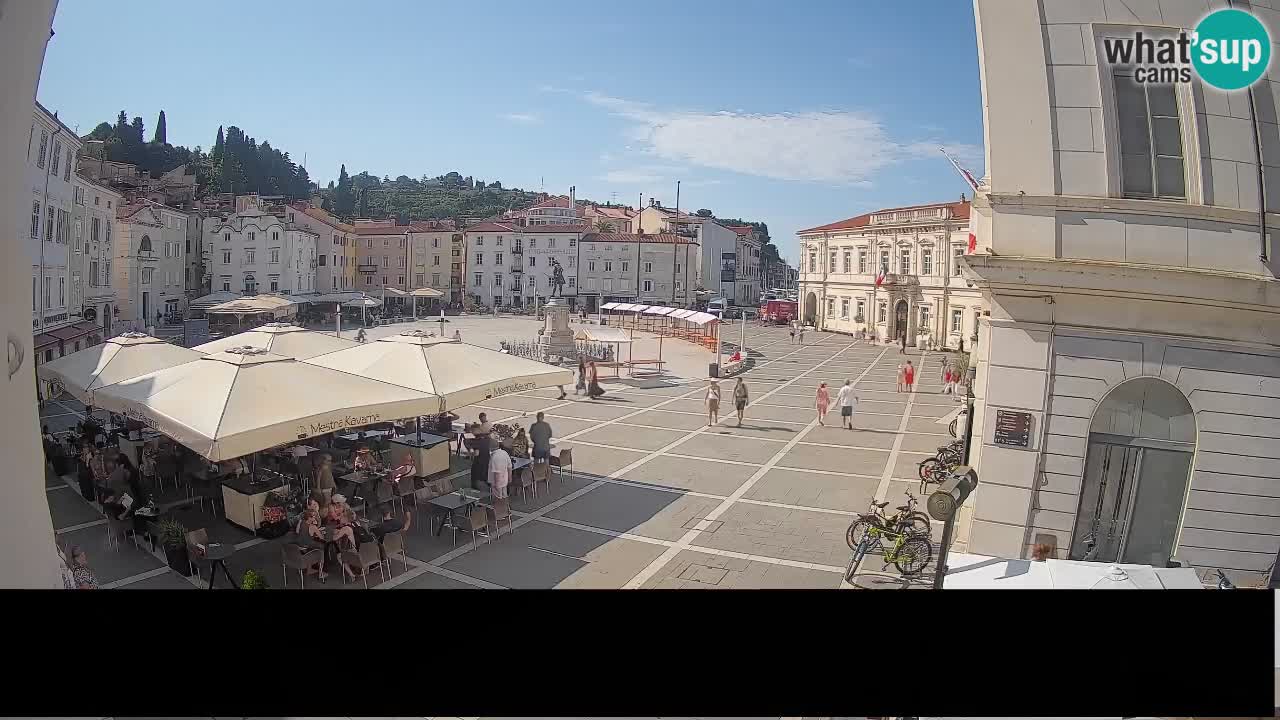 Webcam Piran Tartini-Platz – Liveblick von der Mestna Kavarna