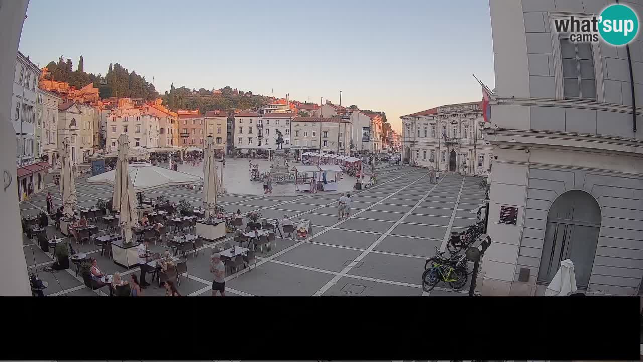 Webcam Pirano Piazza Tartini – Vista in diretta da Mestna Kavarna