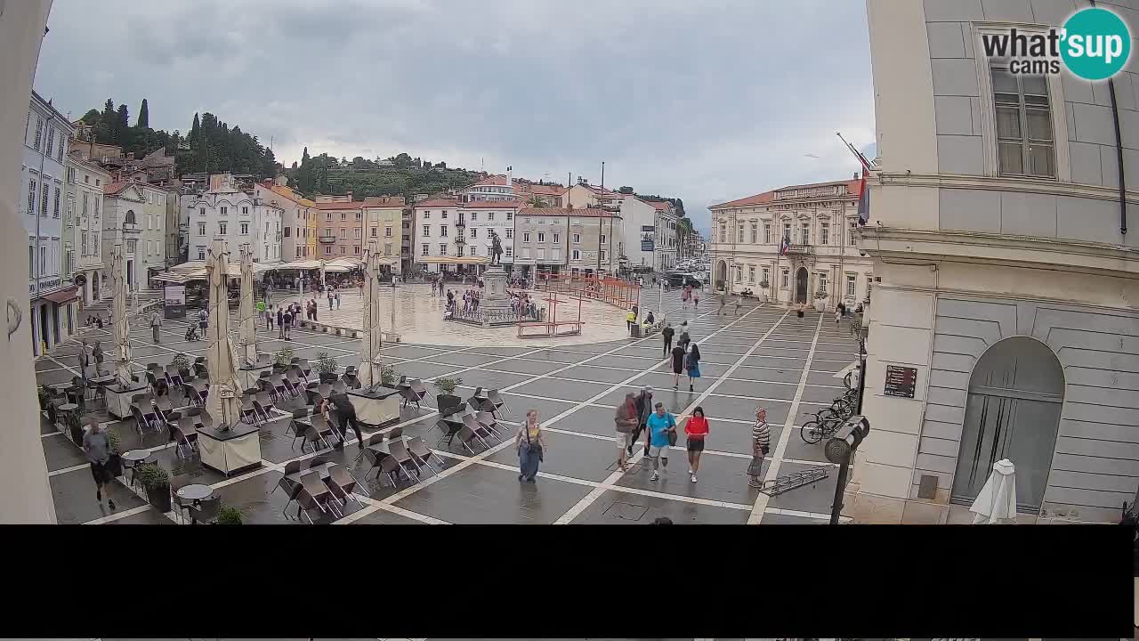 Webcam Pirano Piazza Tartini – Vista in diretta da Mestna Kavarna