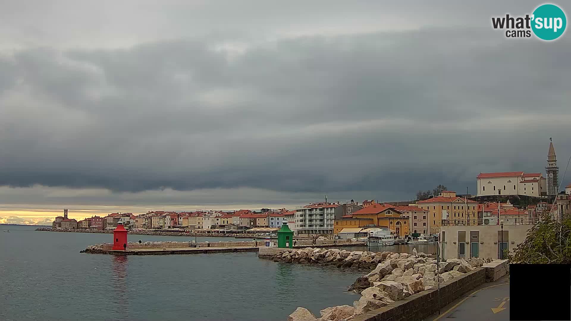 Pirano – vista verso la Punta e il “Mandrač”