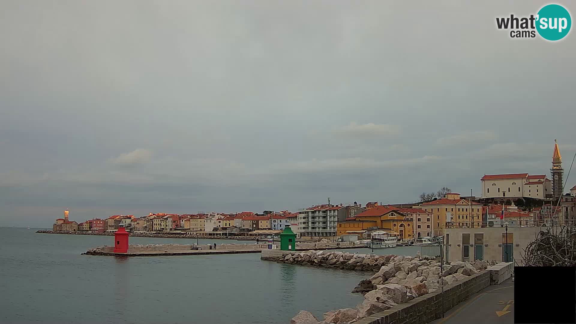 Pirano – vista verso la Punta e il “Mandrač”