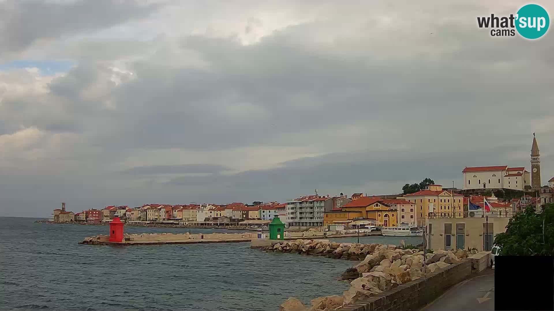 Pirano – vista verso la Punta e il “Mandrač”