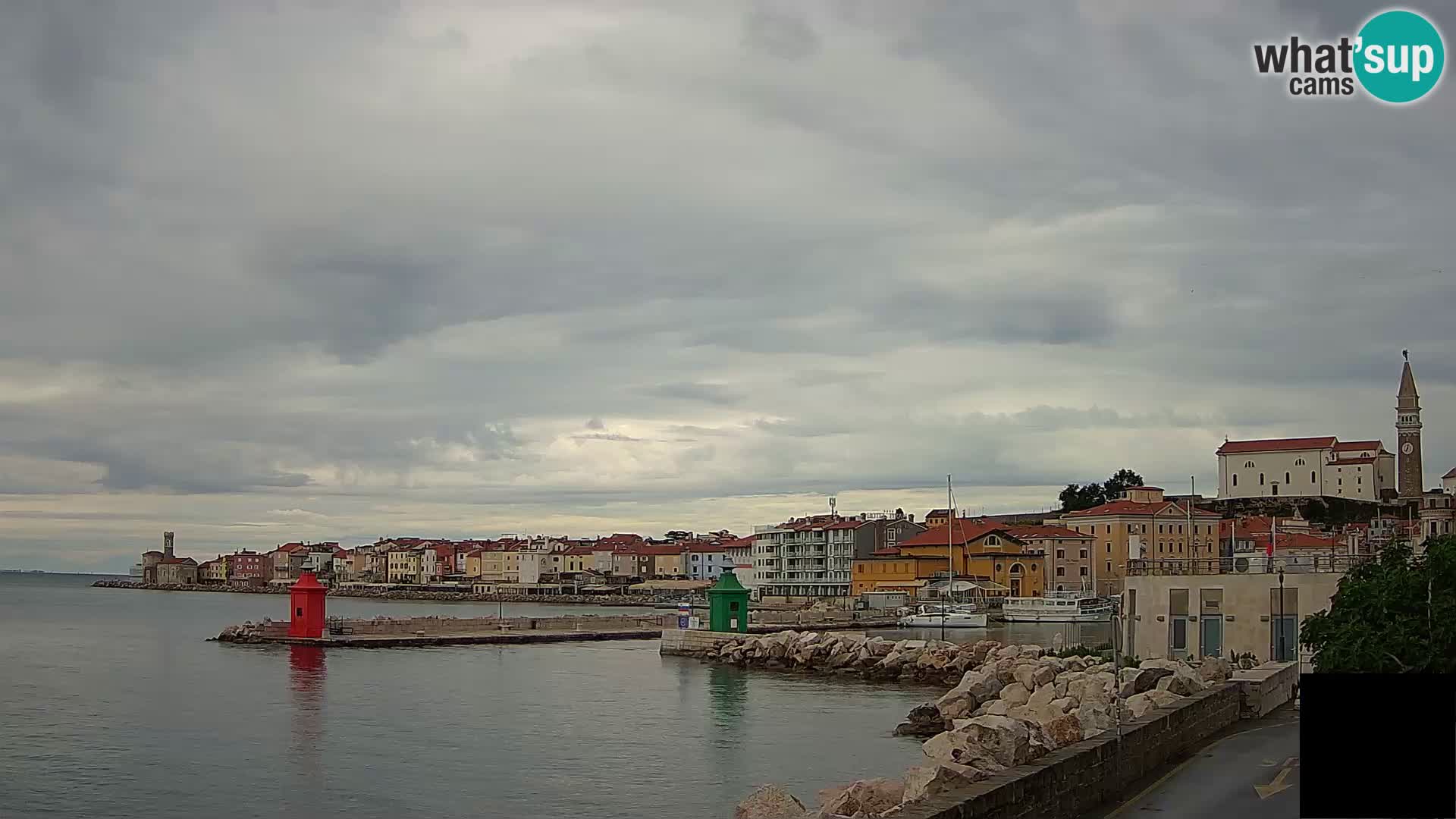 Pirano – vista verso la Punta e il “Mandrač”