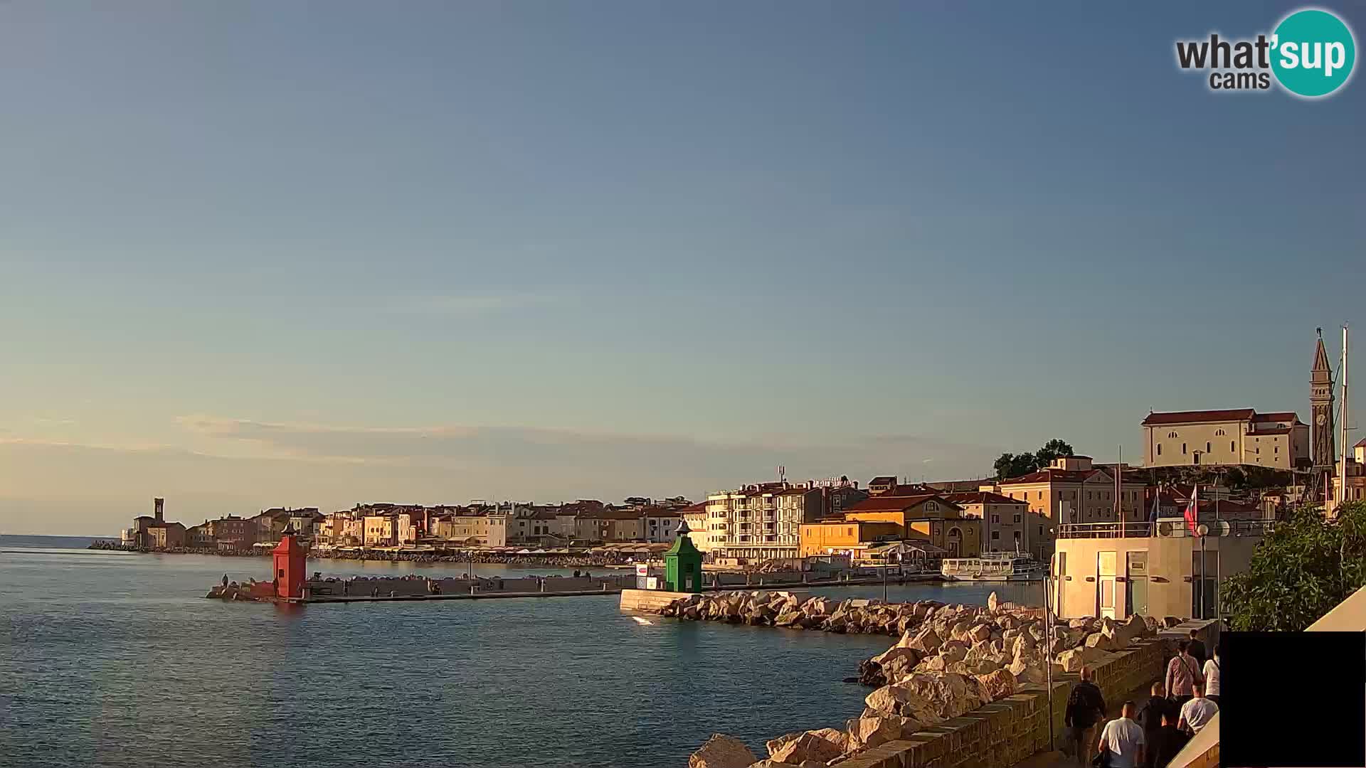 Pirano – vista verso la Punta e il “Mandrač”